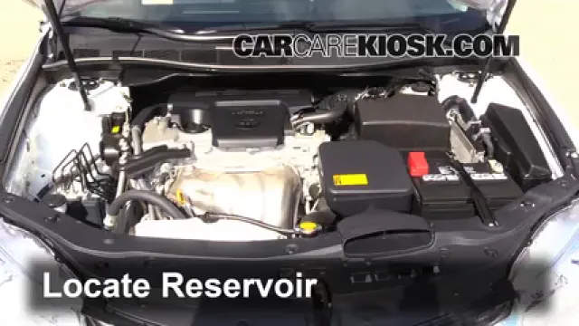 2015 Toyota Camry XLE 2.5L 4 Cyl. Líquido limpiaparabrisas Agregar líquido